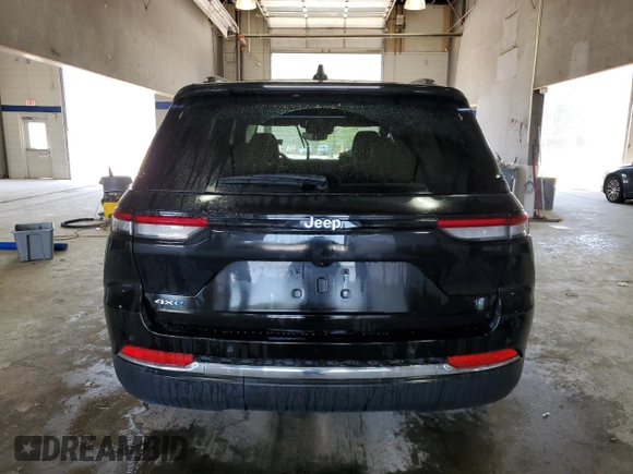 2024 Jeep Grand Cherokee z VIN 1C4RJYB6XRC181463, wystawiony jako Copart lot #62473485 z przebiegiem 42 142 mil mil oraz Czysty tytuł • Clean title. Historia ofert i sprzedaży dostępna na DreamBid. Obrazek 6.