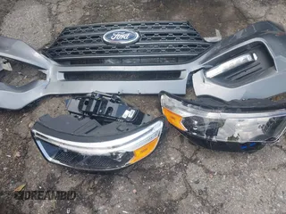 2022 Ford Explorer XLT z VIN 1FMSK7DH8NGB12227, wystawiony jako IAAI lot #42171362 z przebiegiem 7 543 mil mil oraz . Historia ofert i sprzedaży dostępna na DreamBid. Obrazek 12.