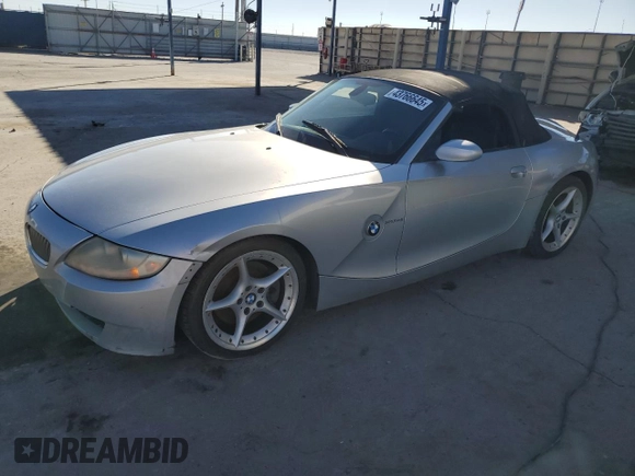 2006 BMW Z4 3.0si with VIN 4USBU53526LX00833, listed as a Copart auction lot 43766645 with 139,402 mi miles and Clean title. Bid and sale history available at DreamBid. Image 1.