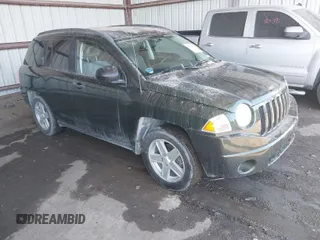 2007 Jeep Compass Sport with VIN 1J8FF47WX7D211695, listed as a IAAI auction lot 41839810 with 72,582 mi miles. Bid and sale history available at carsss.com. Image 1.