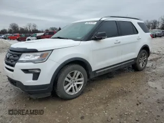 2018 Ford Explorer XLT z VIN 1FM5K8D85JGA45681, wystawiony jako Copart lot #39516104 z przebiegiem 121 033 mil mil oraz Szkoda całkowita • Salvage title. Historia ofert i sprzedaży dostępna na DreamBid. Obrazek 1.