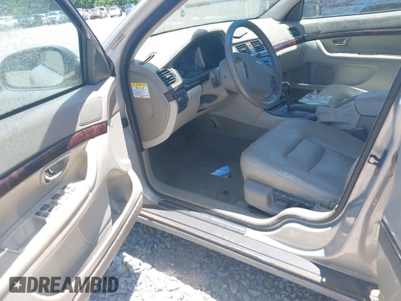 2000 Volvo S80 z VIN YV1TS94D1Y1118678, wystawiony jako IAAI lot #42312316 z przebiegiem 86 933 mil mil oraz . Historia ofert i sprzedaży dostępna na DreamBid. Obrazek 5.