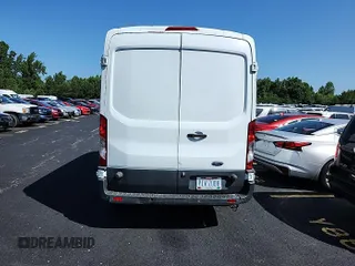 2015 Ford Transit z VIN 1FTSW2CM0FKA42540, wystawiony jako IAAI lot #42674205 z przebiegiem 161 360 mil mil oraz . Historia ofert i sprzedaży dostępna na DreamBid. Obrazek 1.
