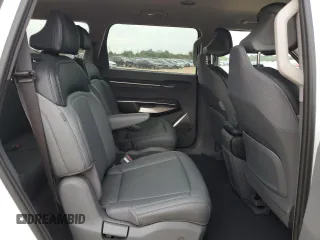 2024 Kia EV9 Light Long Range z VIN KNDAB5S19R6029900, wystawiony jako Copart lot #74714424 z przebiegiem 5380 mil mil oraz Szkody całkowita. Historia ofert i sprzedaży dostępna na DreamBid. Obrazek 11.