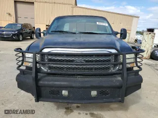 2002 Ford Super Duty F-250 XL with VIN 1FTNW21F92EA03004, listed as a Copart auction lot 49316115 with 209,520 mi miles and Salvage Title. Bid and sale history available at carsss.com. Image 5.