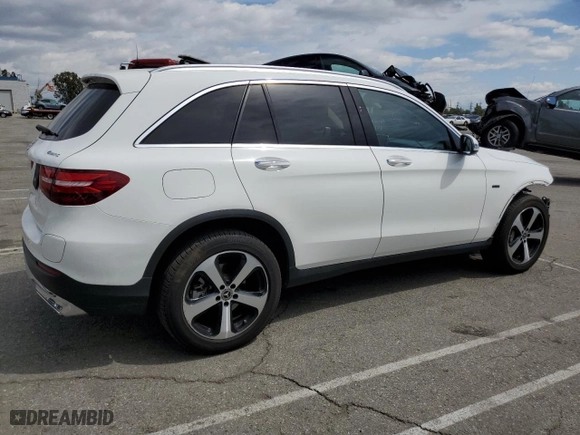 2019 Mercedes-Benz GLC with VIN WDC0G5EB1KF610759, listed as a Copart auction lot 51084755 with 55,612 mi miles and Salvage Title. Bid and sale history available at carsss.com. Image 3.