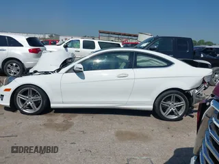 2014 Mercedes-Benz C 250 with VIN WDDGJ4HB1EG252546, listed as a IAAI auction lot 42344922 with 128,970 mi miles and . Bid and sale history available at DreamBid. Image 14.