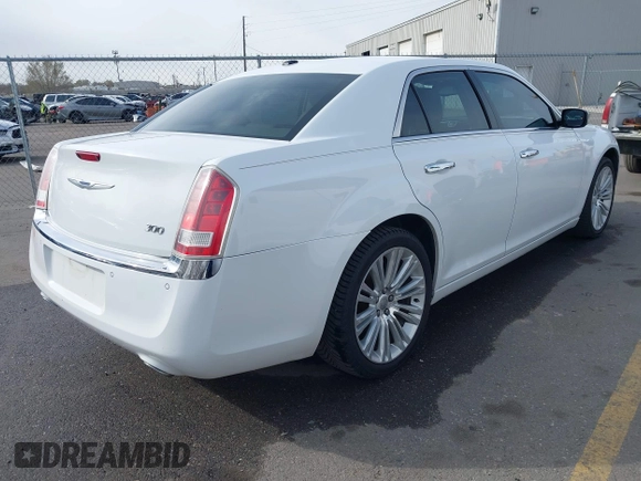 2011 Chrysler 300 Limited with VIN 2C3CA5CG8BH578348, listed as a IAAI auction lot 41925514 with 214,778 mi miles. Bid and sale history available at carsss.com. Image 4.