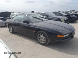 1995 BMW 8 Series z VIN WBAEF632XSCC89751, wystawiony jako Copart lot #76570934 z przebiegiem Nie podano mil oraz Nie do naprawy • Non repairable. Historia ofert i sprzedaży dostępna na DreamBid. Obrazek 4.