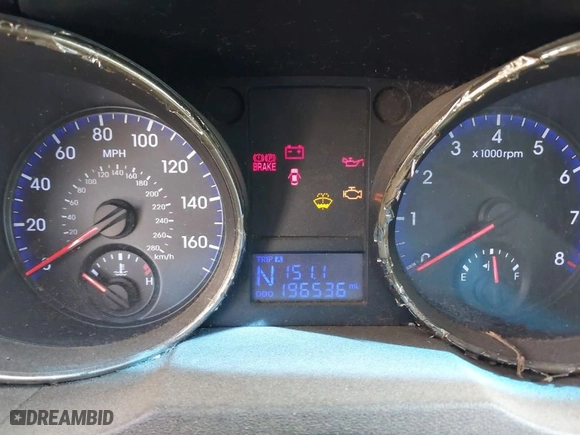 2011 Hyundai Genesis Coupe Track with VIN KMHHU6KH0BU049333, listed as a IAAI auction lot 41713435 with 196,536 mi miles. Bid and sale history available at carsss.com. Image 7.