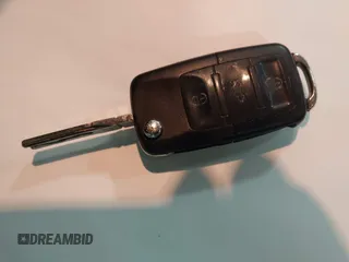 2009 Volkswagen Jetta S с VIN 3VWJM71K99M124177, выставлен на аукционе IAAI как лот 42324057 с пробегом 180 516 миль миль и . История ставок и продаж доступна на DreamBid. Изображение 11.