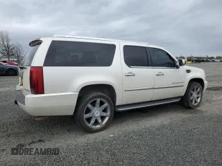 2007 Cadillac Escalade ESV с VIN 1GYFK66857R397953, выставлен на аукционе Copart как лот 51764025 с пробегом 174 291 миль миль и Списание • Salvage title. История ставок и продаж доступна на DreamBid. Изображение 3.