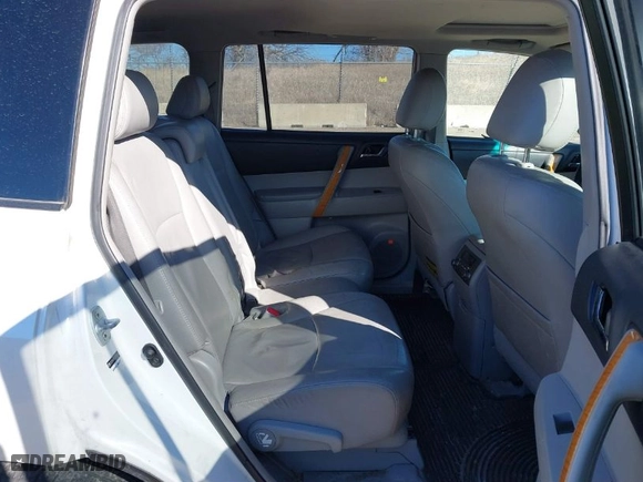 2009 Toyota Highlander Hybrid Limited with VIN JTEEW44A492030968, listed as a IAAI auction lot 41680199 with 274,330 mi miles. Bid and sale history available at carsss.com. Image 8.