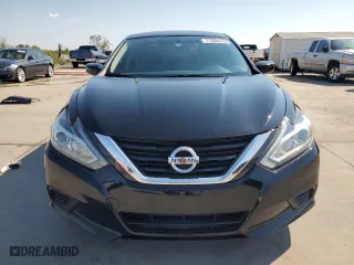2017 Nissan Altima 2.5 SR with VIN 1N4AL3APXHC493467, listed as a Copart auction lot 71394014 with 105,141 mi miles and Salvage Title. Bid and sale history available at carsss.com. Image 5.