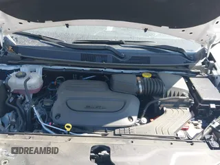 2025 Chrysler Pacifica Select with VIN 2C4RC1BG7SR509591, listed as a IAAI auction lot 42533235 with 19,520 mi miles and . Bid and sale history available at DreamBid. Image 10.