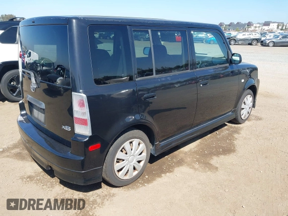 2005 Scion xB with VIN JTLKT334550178997, listed as a IAAI auction lot 41989189 with 163,834 mi miles. Bid and sale history available at carsss.com. Image 4.