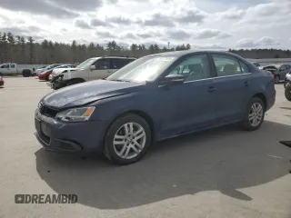 2014 Volkswagen Jetta Sedan SE w/Connectivity/Sunroof PZEV with VIN 3VWD17AJ5EM376676, listed as a Copart auction lot 48582075 with 94,808 mi miles and Salvage Title. Bid and sale history available at carsss.com. Image 1.