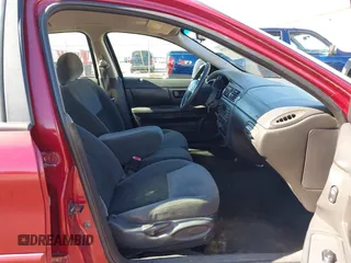 2003 Ford Taurus SE Standard with VIN 1FAFP53U53G212931, listed as a IAAI auction lot 40682539 with 138,547 mi miles. Bid and sale history available at carsss.com. Image 5.