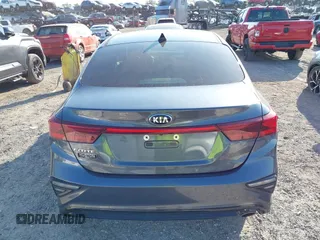 2020 Kia Forte LXS z VIN 3KPF24AD7LE228649, wystawiony jako IAAI lot #42104658 z przebiegiem 59 788 mil mil oraz . Historia ofert i sprzedaży dostępna na DreamBid. Obrazek 16.