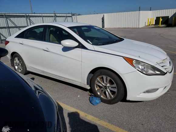 2013 Hyundai Sonata GLS z VIN 5NPEB4AC1DH762455, wystawiony jako Copart lot #56023415 z przebiegiem 176 308 mil mil oraz Czysty tytuł • Clean title. Historia ofert i sprzedaży dostępna na DreamBid. Obrazek 4.