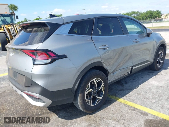 2024 Kia Sportage LX with VIN KNDPUCDF6R7228446, listed as a IAAI auction lot 42167577 with 39,727 mi miles and . Bid and sale history available at DreamBid. Image 4.