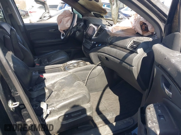 2016 Honda Pilot Elite with VIN 5FNYF6H0XGB127133, listed as a IAAI auction lot 41723875 with Not Provided miles. Bid and sale history available at carsss.com. Image 5.