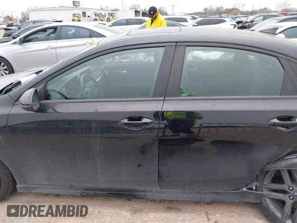 2021 Kia Forte GT-Line with VIN 3KPF34AD6ME388486, listed as a IAAI auction lot 41615266 with 75,168 mi miles. Bid and sale history available at carsss.com. Image 14.