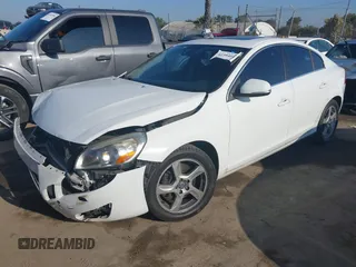 2012 Volvo S60 T5 с VIN YV1622FS0C2056306, выставлен на аукционе IAAI как лот 42394014 с пробегом 152 329 миль миль и . История ставок и продаж доступна на DreamBid. Изображение 18.