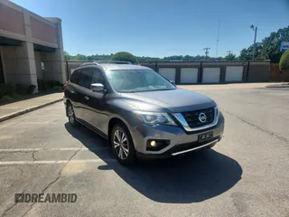 2017 Nissan Pathfinder SL z VIN 5N1DR2MN9HC909286, wystawiony jako Copart lot #58254495 z przebiegiem 80 084 mil mil oraz Szkoda całkowita • Salvage title. Historia ofert i sprzedaży dostępna na DreamBid. Obrazek 1.