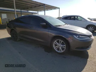 2015 Chrysler 200 S z VIN 1C3CCCBB1FN674775, wystawiony jako Copart lot #54410395 z przebiegiem 160 154 mil mil oraz Szkoda całkowita • Salvage title. Historia ofert i sprzedaży dostępna na DreamBid. Obrazek 4.