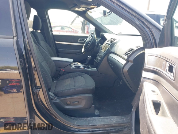 2019 Ford Explorer XLT z VIN 1FM5K8D81KGB26100, wystawiony jako IAAI lot #42074775 z przebiegiem 91 944 mil mil oraz . Historia ofert i sprzedaży dostępna na DreamBid. Obrazek 5.