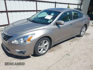 2013 Nissan Altima SV with VIN 1N4AL3AP0DN558180, listed as a IAAI auction lot 41739869 with 232,134 mi miles and . Bid and sale history available at carsss.com. Image 2.