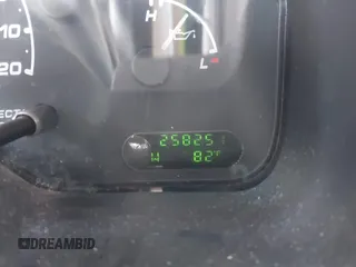2002 Ford Explorer XLT с VIN 1FMZU63E52ZB20375, выставлен на аукционе IAAI как лот 42208470 с пробегом 258 251 миль миль и . История ставок и продаж доступна на DreamBid. Изображение 7.