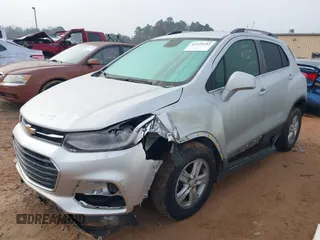 2019 Chevrolet Trax LT z VIN KL7CJLSBXKB917249, wystawiony jako IAAI lot #41225281 z przebiegiem 113 842 mil mil oraz . Historia ofert i sprzedaży dostępna na DreamBid. Obrazek 2.