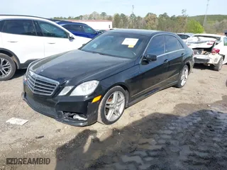 2013 Mercedes-Benz E-Class E 350 Luxury with VIN WDDHF5KB0DA702841, listed as a IAAI auction lot 41875593 with 276,264 mi miles. Bid and sale history available at carsss.com. Image 17.