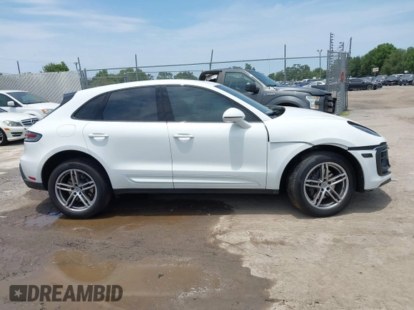 2022 Porsche Macan with VIN WP1AA2A54NLB07869, listed as a IAAI auction lot 42329019 with 41,613 mi miles and . Bid and sale history available at DreamBid. Image 13.