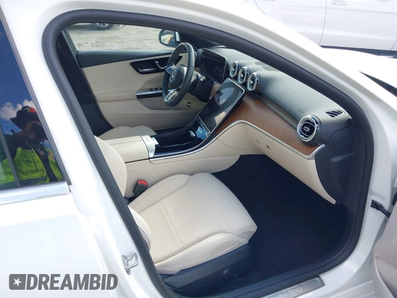 2022 Mercedes-Benz C 300 with VIN W1KAF4HB1NR066307, listed as a IAAI auction lot 41535720 with 18,889 mi miles and . Bid and sale history available at DreamBid. Image 5.
