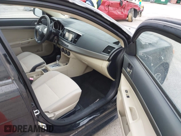 2015 Mitsubishi Lancer SE with VIN JA32V2FW2FU002303, listed as a IAAI auction lot 41927592 with 32,444 mi miles. Bid and sale history available at carsss.com. Image 5.