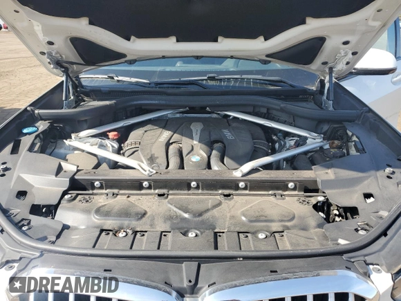 2019 BMW X5 xDrive50i с VIN 5UXJU2C59KLN65147, выставлен на аукционе Copart как лот 53146065 с пробегом 53 489 миль миль и Списание • Salvage title. История ставок и продаж доступна на DreamBid. Изображение 12.