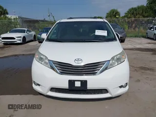 2011 Toyota Sienna XLE с VIN 5TDDK3DC6BS029472, выставлен на аукционе IAAI как лот 42334600 с пробегом 145 860 миль миль и . История ставок и продаж доступна на DreamBid. Изображение 12.
