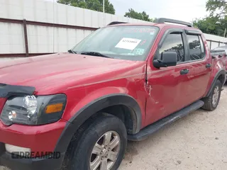 2007 Ford Explorer Sport Trac XLT z VIN 1FMEU31K57UA14342, wystawiony jako IAAI lot #42311005 z przebiegiem 155 236 mil mil oraz . Historia ofert i sprzedaży dostępna na DreamBid. Obrazek 6.