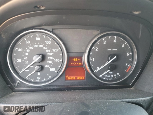 2008 BMW 3 Series 328i with VIN WBAVC53578FZ88885, listed as a Copart auction lot 51967275 with 136,934 mi miles and Salvage title. Bid and sale history available at DreamBid. Image 9.