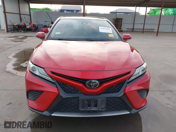 2019 Toyota Camry XSE with VIN 4T1B61HK0KU233466, listed as a IAAI auction lot 41035953 with 122,384 mi miles. Bid and sale history available at carsss.com. Image 12.