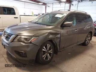 2017 Nissan Pathfinder SV with VIN 5N1DR2MM7HC676161, listed as a IAAI auction lot 41482112 with 105,639 mi miles. Bid and sale history available at carsss.com. Image 18.