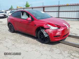2020 Tesla Model Y Long Range z VIN 5YJYGDEE0LF034164, wystawiony jako IAAI lot #42080304 z przebiegiem 55 520 mil mil oraz . Historia ofert i sprzedaży dostępna na DreamBid. Obrazek 1.