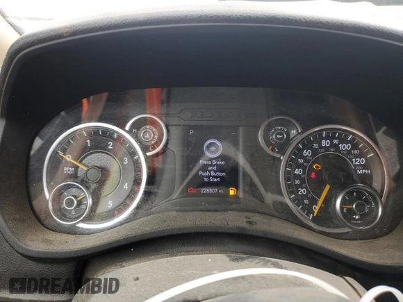 2020 Ram 3500 Tradesman with VIN 3C63RRGL1LG176635, listed as a Copart auction lot 42258635 with 228,807 mi miles and Clean Title. Bid and sale history available at carsss.com. Image 9.
