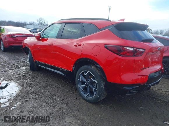 2022 Chevrolet Blazer RS z VIN 3GNKBKRS8NS172965, wystawiony jako IAAI lot #41610547 z przebiegiem 43 333 mil mil oraz . Historia ofert i sprzedaży dostępna na DreamBid. Obrazek 3.