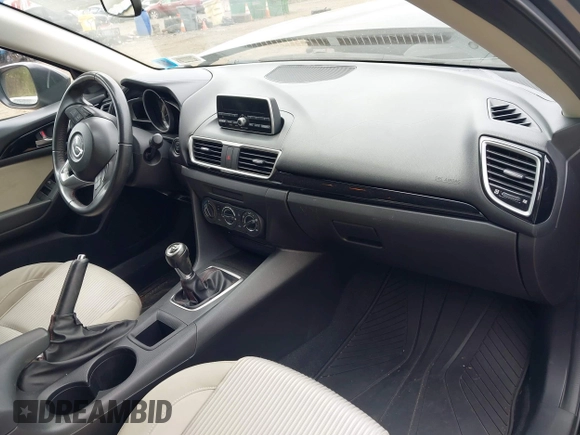 2014 Mazda 3 i Touring z VIN JM1BM1L73E1100378, wystawiony jako IAAI lot #42069396 z przebiegiem 91 973 mil mil oraz . Historia ofert i sprzedaży dostępna na DreamBid. Obrazek 5.