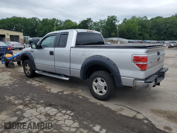 2010 Ford F-150 XL z VIN 1FTFX1EV6AFC40331, wystawiony jako Copart lot #62471035 z przebiegiem 147 619 mil mil oraz Czysty tytuł • Clean title. Historia ofert i sprzedaży dostępna na DreamBid. Obrazek 2.