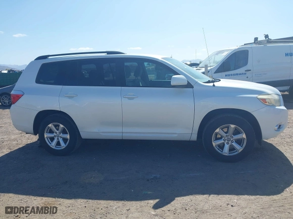 2009 Toyota Highlander with VIN JTEDS41A192082084, listed as a IAAI auction lot 42074005 with 201,324 mi miles. Bid and sale history available at carsss.com. Image 13.